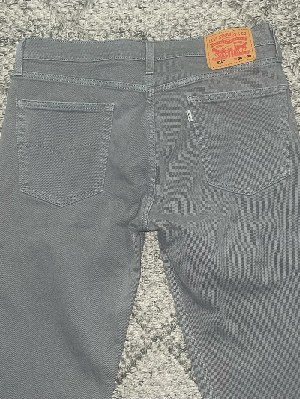 Levis straight leg
